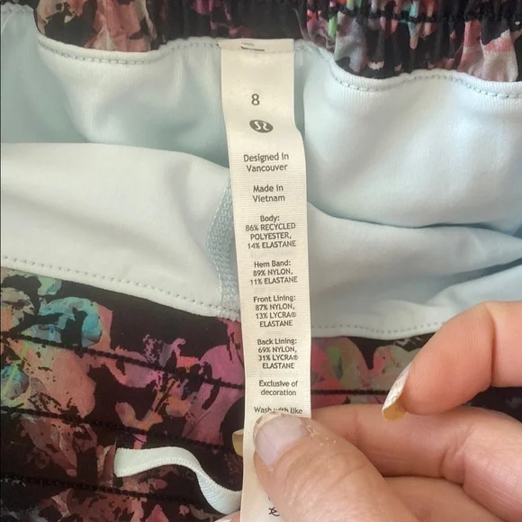 Lululemon Athletica Hotty Hot HR Skirt (tall) - Picture 4 of 6